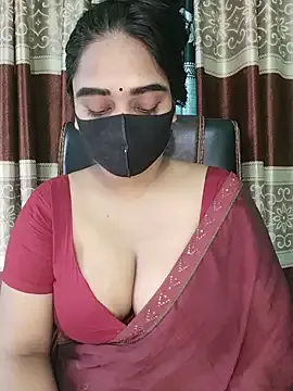 VixenCapri – webcam model profile photo Image 16