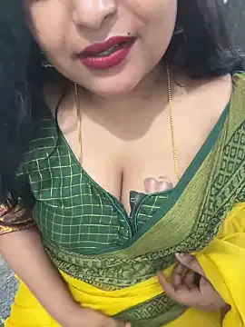 RuslanaXX – webcam model profile photo Image 13