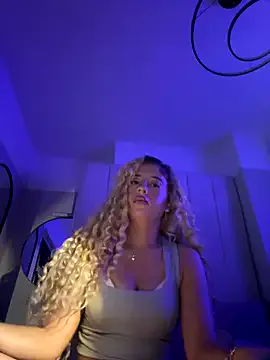 ceceliapidcock – webcam model profile photo Image 2