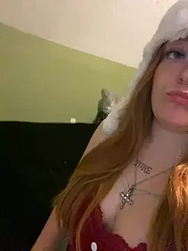 thanusi_2 – webcam model profile photo Image 2