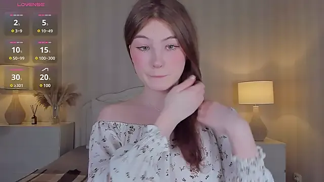 Cum_girlss – webcam model profile photo Image 2