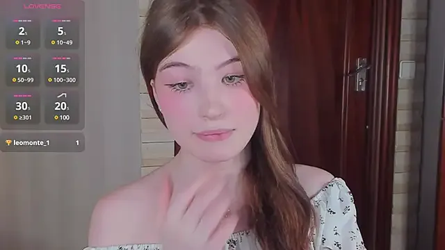 Cum_girlss – webcam model profile photo Image 4
