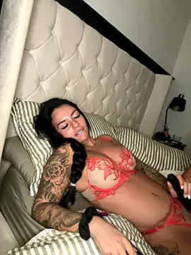 ami_katana – webcam model profile photo Image 18