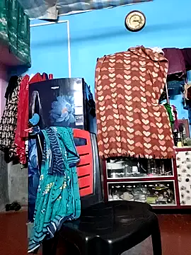 zoyarathore – webcam model profile photo Image 2