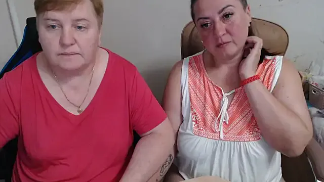 JuicyFruits93 – webcam model profile photo Image 3