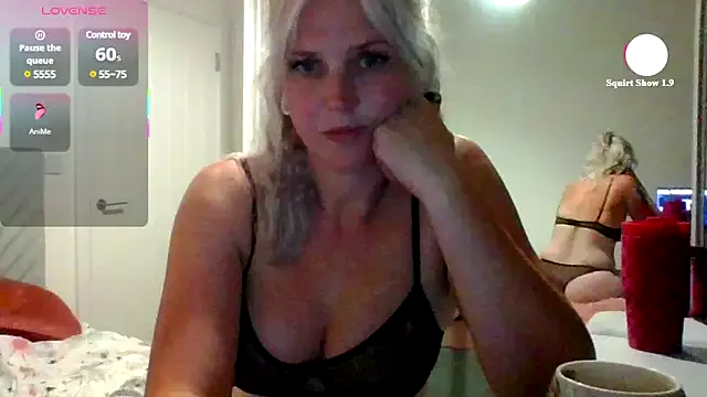 lia_xiomy_ – webcam model profile photo Image 2