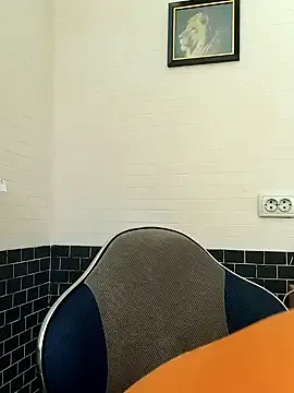 Awesomelusty – webcam model profile photo Image 15