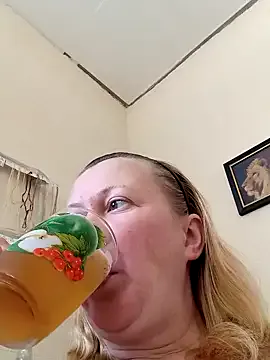 Awesomelusty – webcam model profile photo Image 18