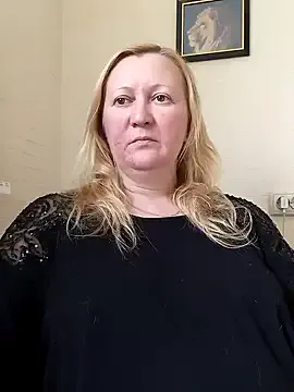 Awesomelusty – webcam model profile photo Image 8