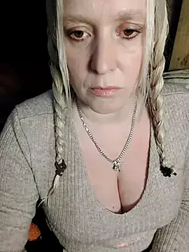 yesonee – webcam model profile photo Image 14