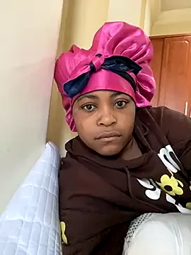 Mia_sweet80 – webcam model profile photo Image 7