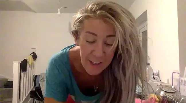 danblo – webcam model profile photo Image 2