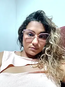 calehot98 – webcam model profile photo Image 3
