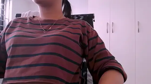 RupaliDixit – webcam model profile photo Image 8