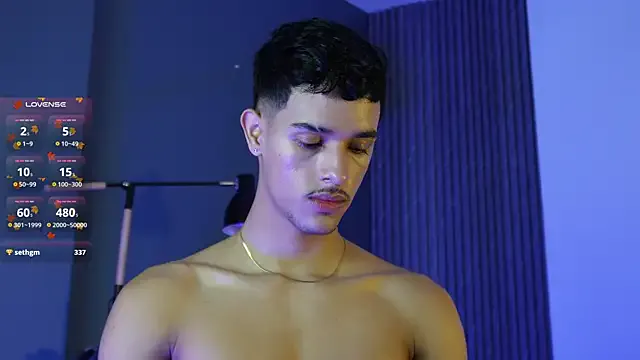 poutyselena – webcam model profile photo Image 12