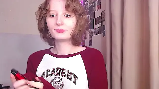 seraphine23 – webcam model profile photo Image 14