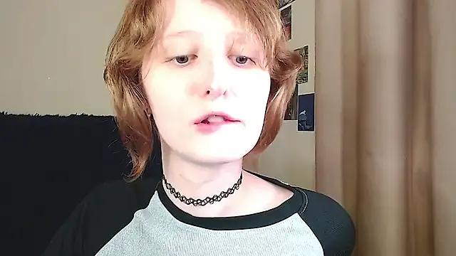 seraphine23 – webcam model profile photo Image 8