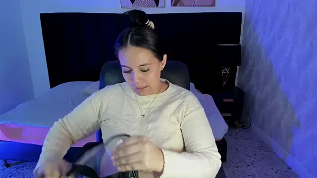 Sexy-Milla – webcam model profile photo Image 4