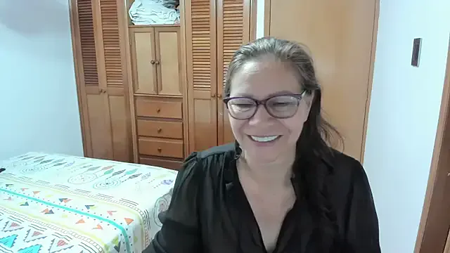 18yoteenvirgin – webcam model profile photo Image 6