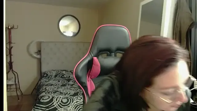 FayeFlame – webcam model profile photo Image 5