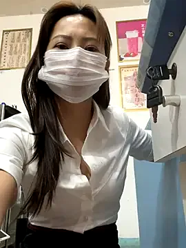 chee_cha – webcam model profile photo Image 11