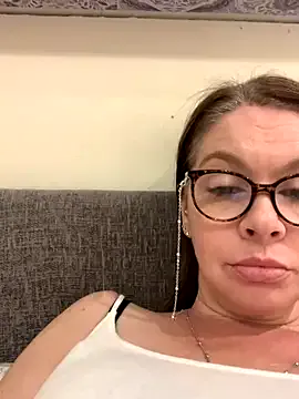 Nicky_200481 – webcam model profile photo Image 4