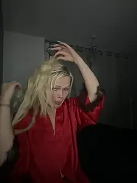 sara_whooops – webcam model profile photo Image 3