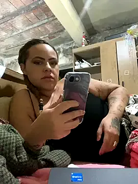 LUCKY_cut – webcam model profile photo Image 16