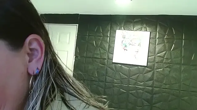 raveneusbiter – webcam model profile photo Image 16