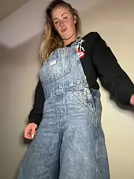 Humsafar-HDX-13 – webcam model profile photo Image 6