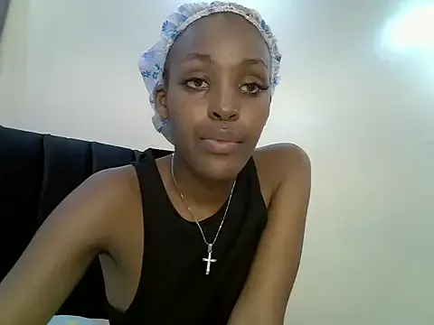 Yua_nyan_cute – webcam model profile photo Image 5