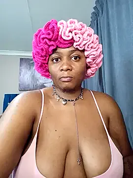 ceceliapidcock – webcam model profile photo Image 9