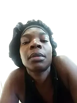 Rinamay_ – webcam model profile photo Image 2