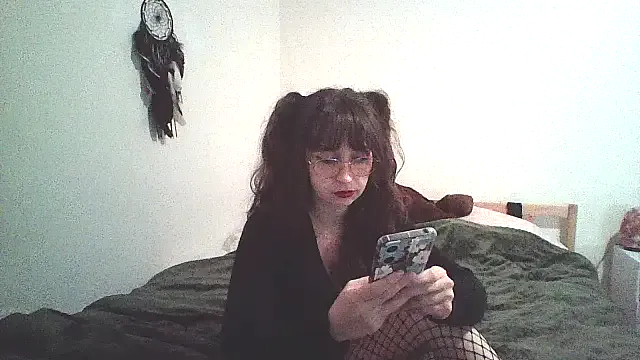 suemeow – webcam model profile photo Image 2