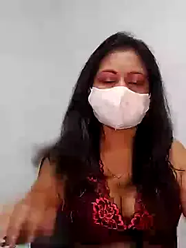 Janhvi- – webcam model profile photo Image 9