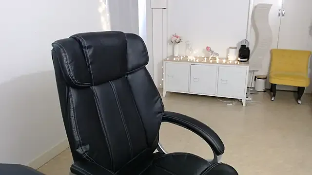 Queen_Shanuu – webcam model profile photo Image 19