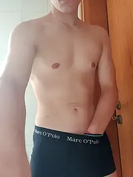 Almmaxxxx – webcam model profile photo Image 9