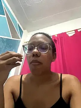 AngelinaTeller – webcam model profile photo Image 2