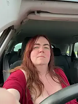 curvy-milf-abbie's Thumb Image