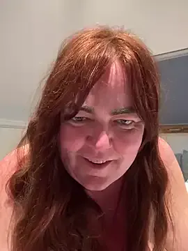 curvy-milf-abbie Image 2