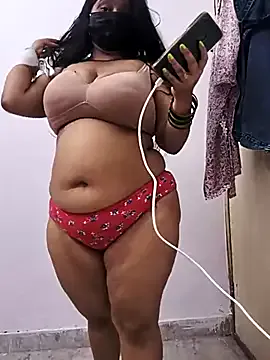 Lady_Liaa – webcam model profile photo Image 4