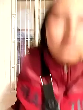 Mia-Minou – webcam model profile photo Image 2