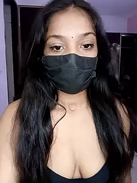 Yiyi-707 – webcam model profile photo Image 13
