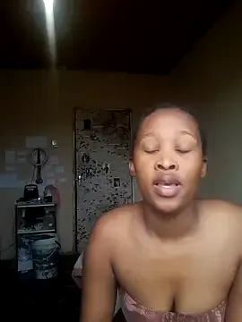 Vladamais – webcam model profile photo Image 14