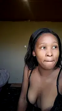 Vladamais – webcam model profile photo Image 4