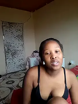 Vladamais – webcam model profile photo Image 7