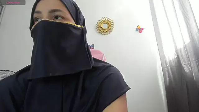 Sexy-Milla – webcam model profile photo Image 2