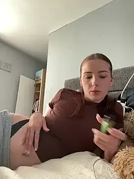 priya_sharma02 – webcam model profile photo Image 2