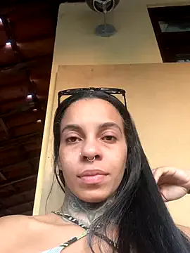 dovia – webcam model profile photo Image 5