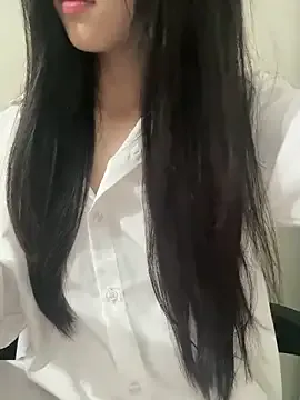 Desi_sara Image 2